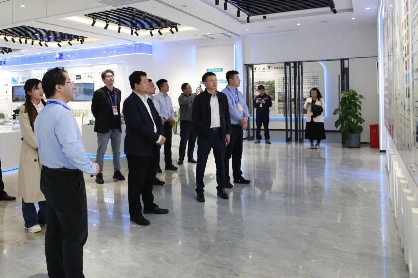 2434eb7593a7472f592b3df5cdc473b4.jpg 2434eb7593a7472f592b3df5cdc473b4.jpg